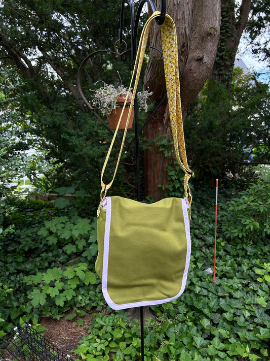 Floral Strap Mini Messenger